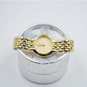 Reloj Citizen Redondo - Malla Ench En Oro - Fondo Beige